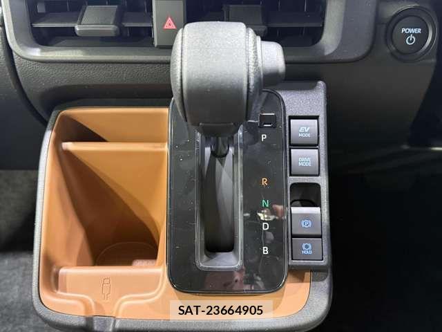 Toyota SIENTA 2026-04 8246693-15