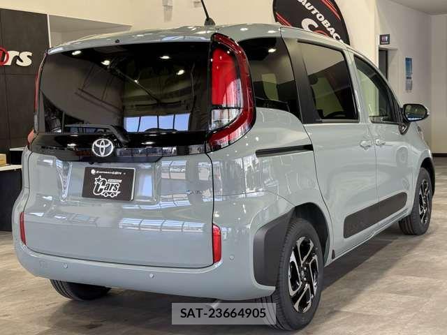 Toyota SIENTA 2026-04 8246693-2