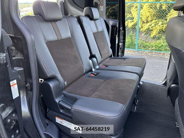 Toyota SIENTA 2021-02 8246703-12