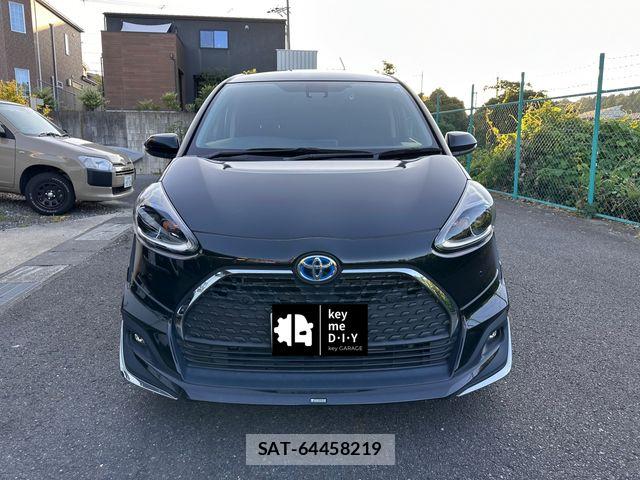 Toyota SIENTA 2021-02 8246703-1
