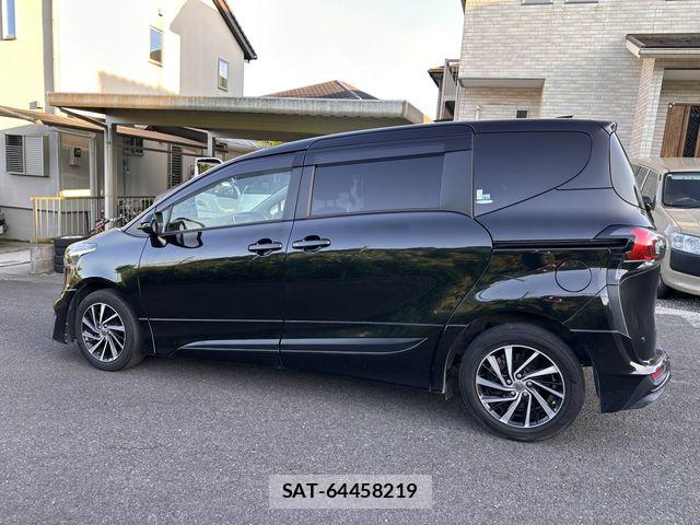 Toyota SIENTA 2021-02 8246703-7