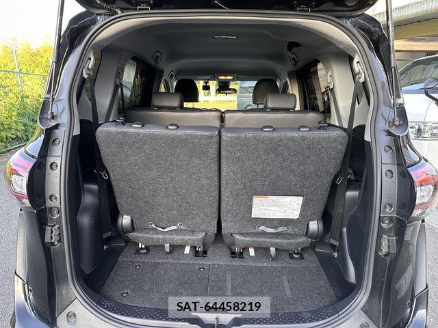 Toyota SIENTA 2021-02 8246703-8