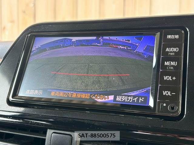Toyota SIENTA 2022-06 8246702-3