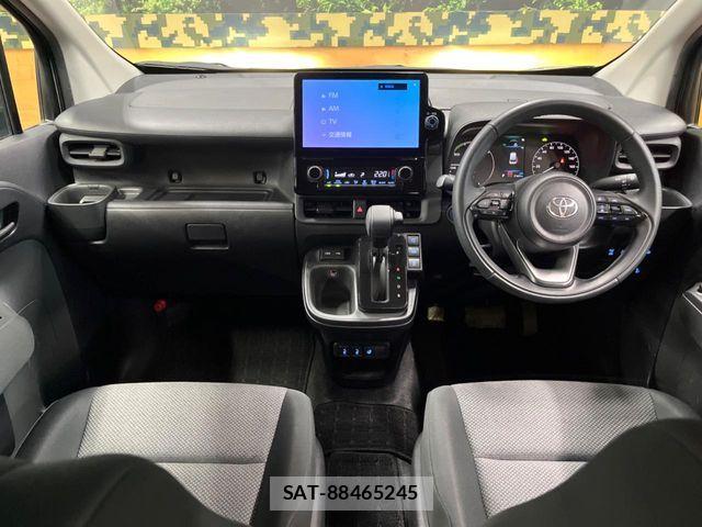 Toyota SIENTA 2024-02 8246697-1
