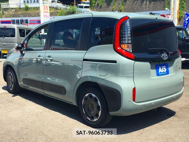 Toyota SIENTA 2024-02 8246698-5