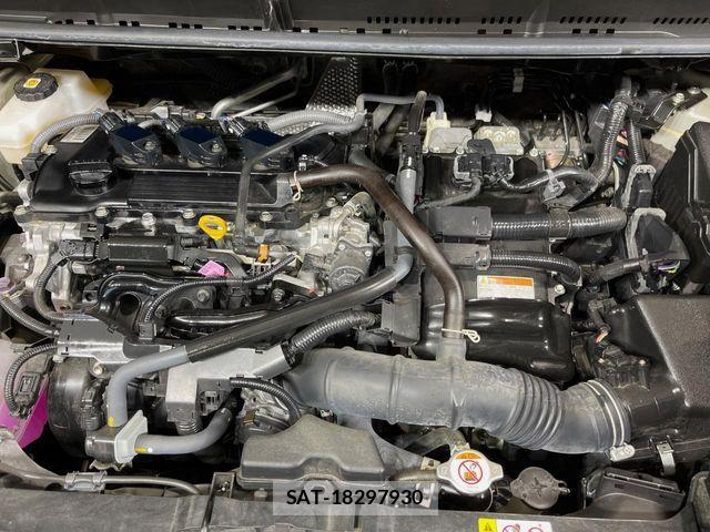 Toyota SIENTA 2023-06 8246695-17