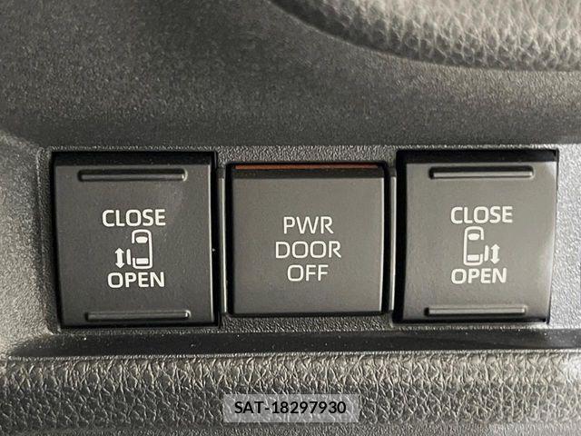 Toyota SIENTA 2023-06 8246695-5
