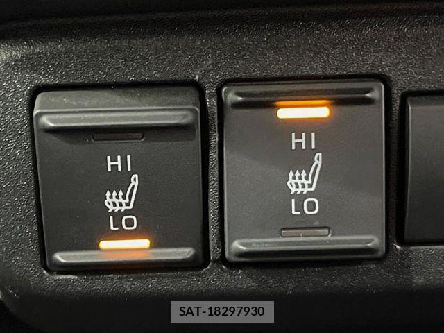 Toyota SIENTA 2023-06 8246695-6