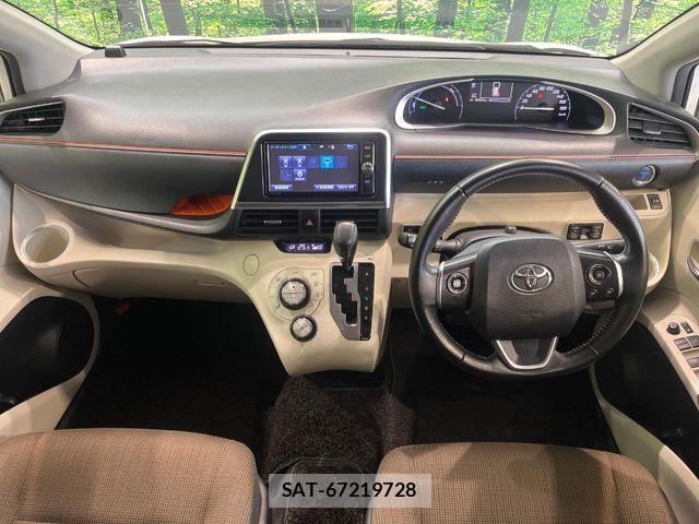 Toyota SIENTA 2016-10 8246701-1