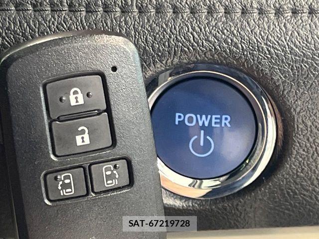 Toyota SIENTA 2016-10 8246701-6