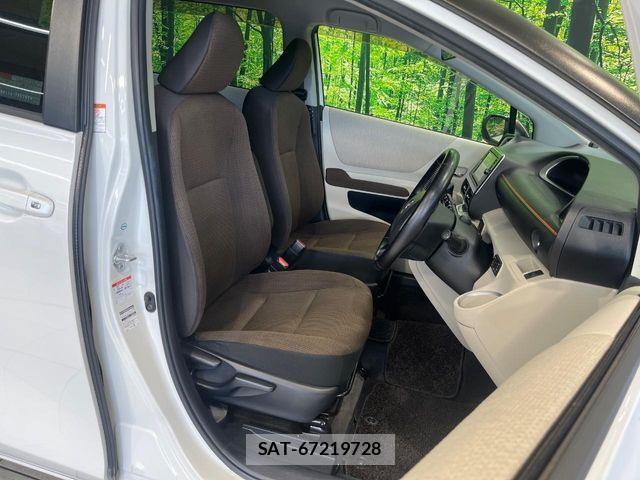 Toyota SIENTA 2016-10 8246701-7