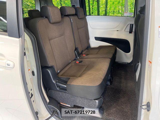 Toyota SIENTA 2016-10 8246701-8