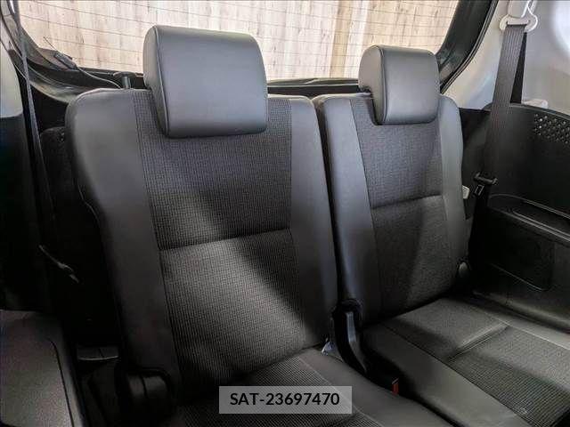 Toyota SIENTA 2017-11 8317090-9