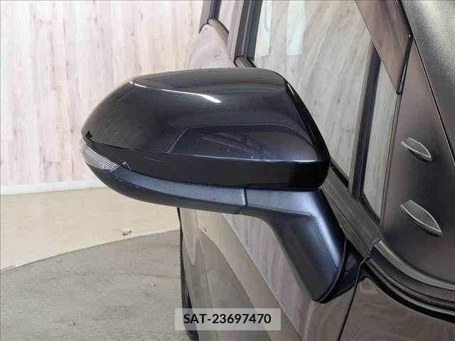 Toyota SIENTA 2017-11 8317090-28