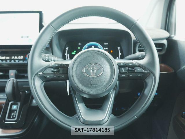 Toyota SIENTA 2023-07 8317083-12