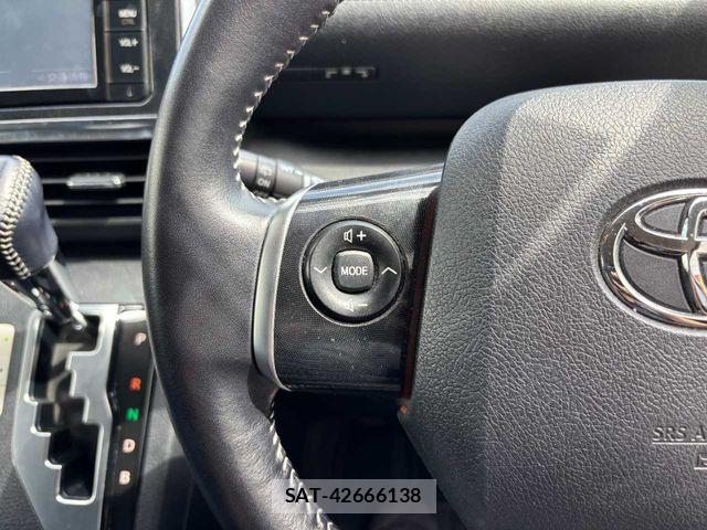 Toyota SIENTA 2015-09 8317093-16