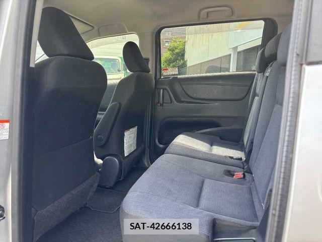 Toyota SIENTA 2015-09 8317093-23