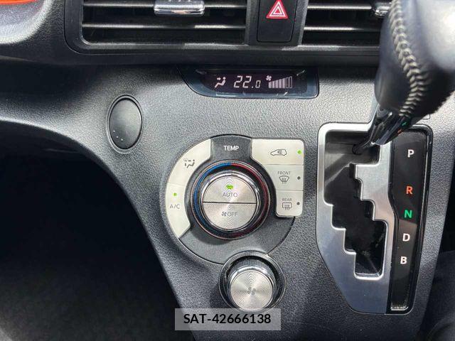 Toyota SIENTA 2015-09 8317093-7