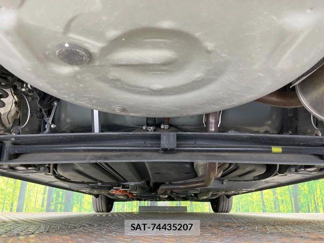 Toyota SIENTA 2021-08 8317085-18