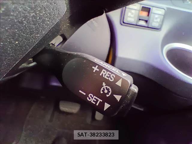 Toyota SIENTA 2021-01 8317088-17