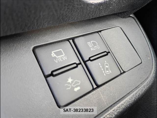 Toyota SIENTA 2021-01 8317088-19