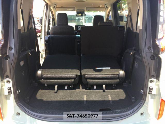 Toyota SIENTA 2024-02 8317084-17