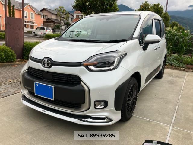 Toyota SIENTA 2025-12 8317072-0