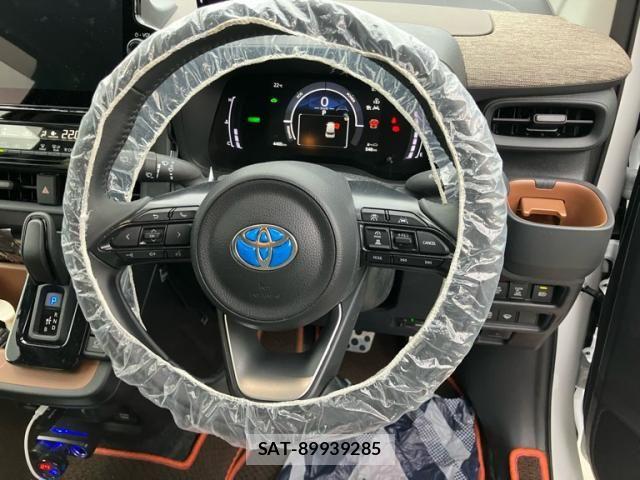 Toyota SIENTA 2025-12 8317072-15