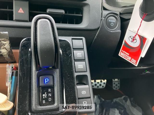 Toyota SIENTA 2025-12 8317072-23