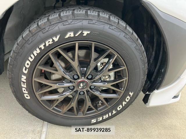 Toyota SIENTA 2025-12 8317072-7