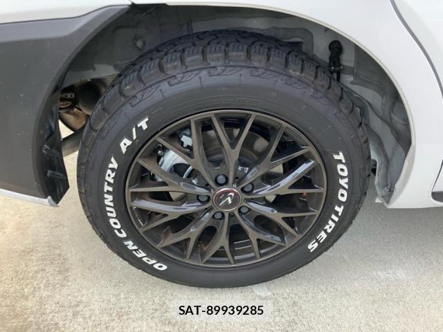 Toyota SIENTA 2025-12 8317072-8