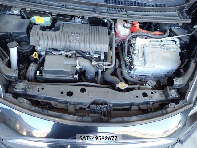Toyota SIENTA 2017-07 8317086-24