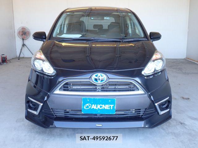 Toyota SIENTA 2017-07 8317086-5