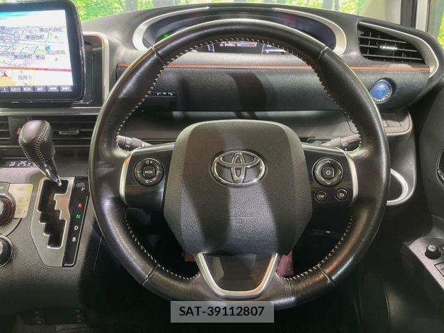 Toyota SIENTA 2015-10 8317092-12