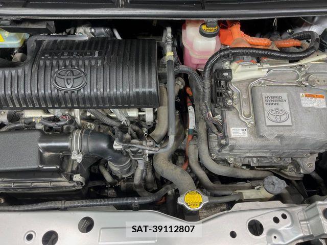 Toyota SIENTA 2015-10 8317092-18