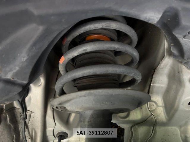 Toyota SIENTA 2015-10 8317092-19