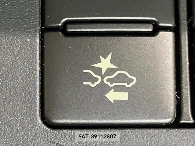 Toyota SIENTA 2015-10 8317092-5