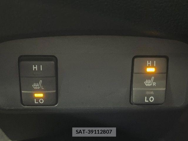 Toyota SIENTA 2015-10 8317092-7