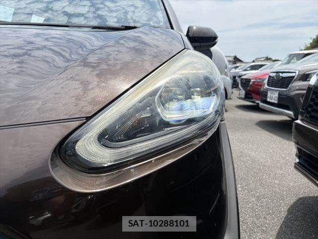 Toyota SIENTA 2017-08 8317091-13