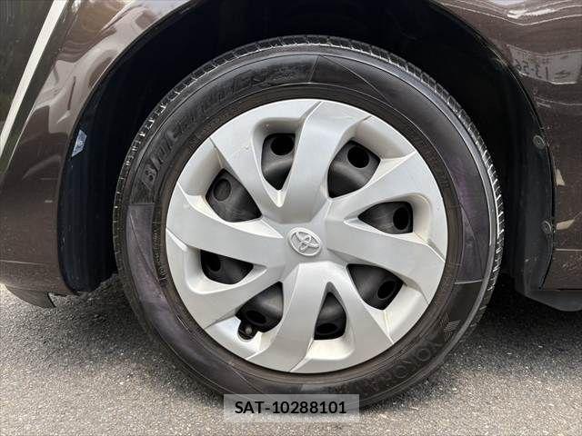 Toyota SIENTA 2017-08 8317091-15