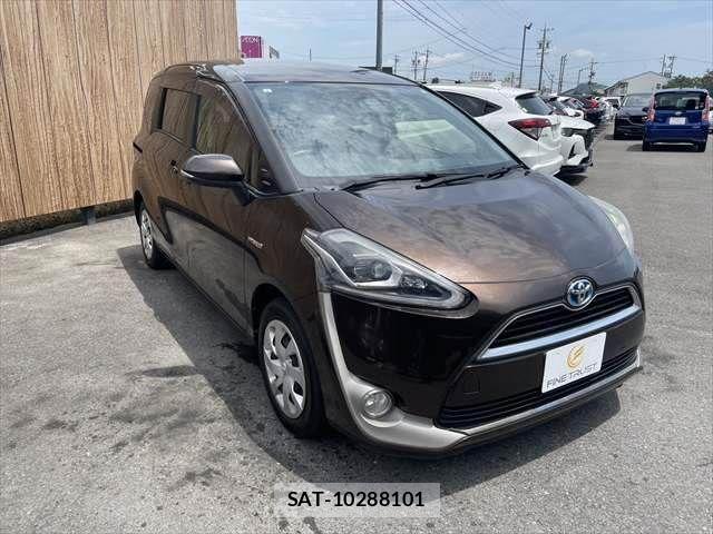 Toyota SIENTA 2017-08 8317091-17