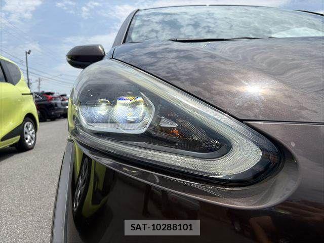 Toyota SIENTA 2017-08 8317091-29
