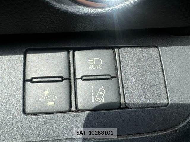 Toyota SIENTA 2017-08 8317091-7