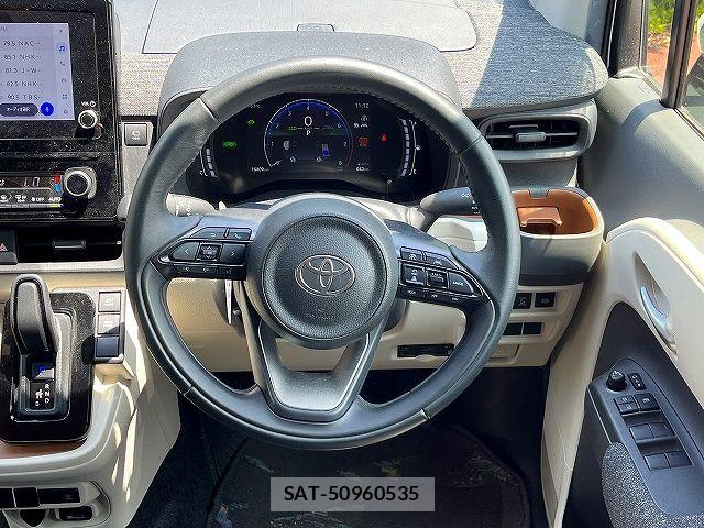 Toyota SIENTA 2023-06 8317082-13