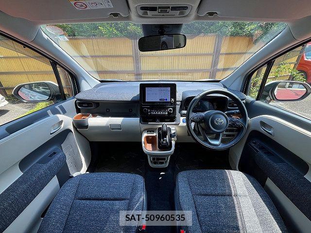 Toyota SIENTA 2023-06 8317082-1
