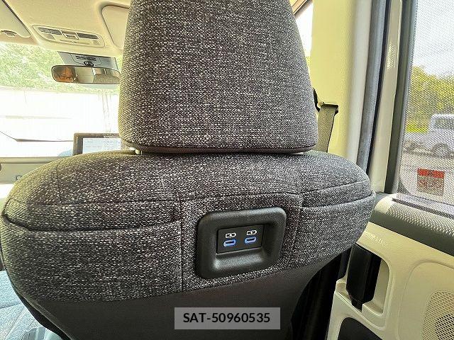Toyota SIENTA 2023-06 8317082-23