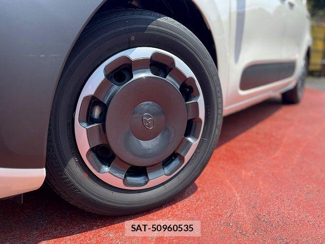 Toyota SIENTA 2023-06 8317082-26
