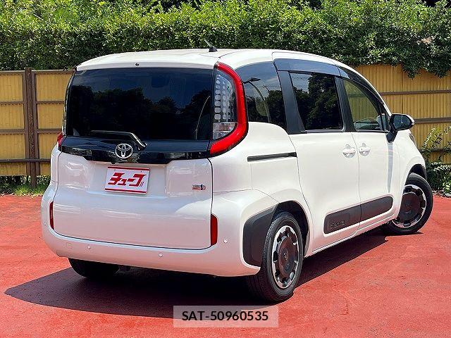Toyota SIENTA 2023-06 8317082-2