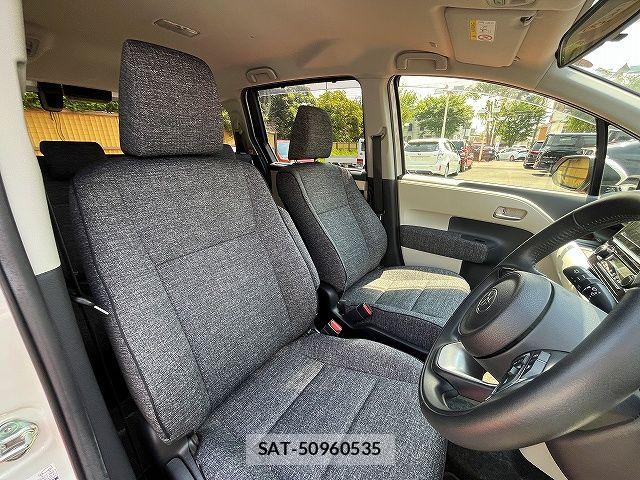 Toyota SIENTA 2023-06 8317082-3