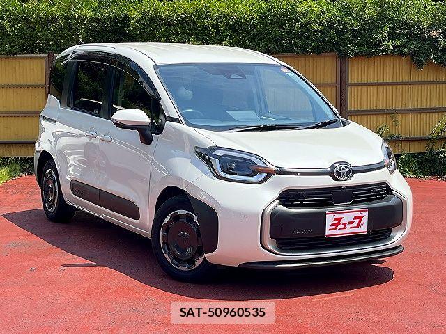 Toyota SIENTA 2023-06 8317082-6